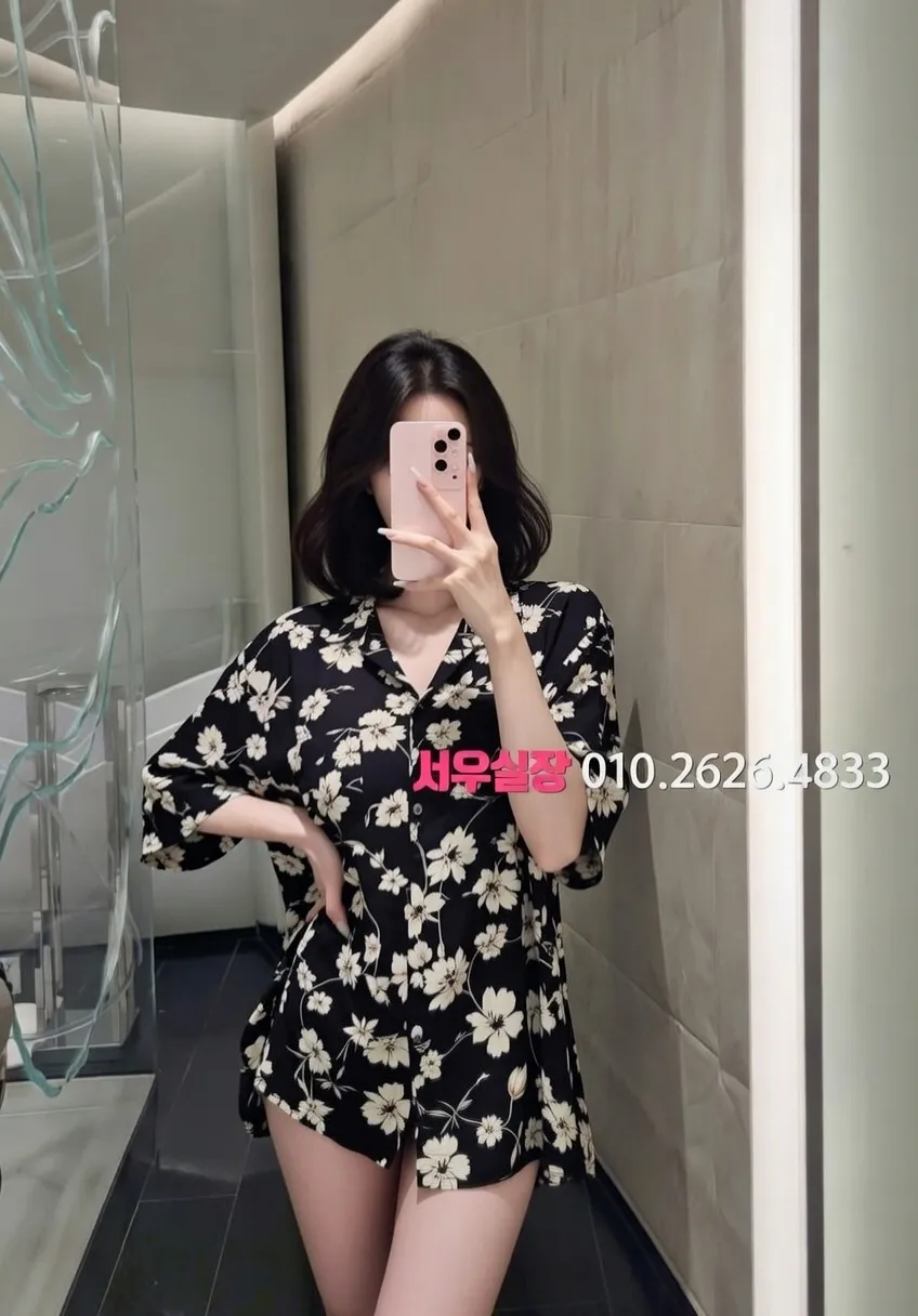 길동 다국적노래방 프리미엄 라인업 2번 프로필